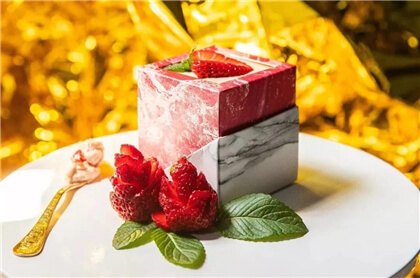 <b>冬天是“草莓味儿”的！上海7款超人气『草莓甜品』名单，已出炉~</b>